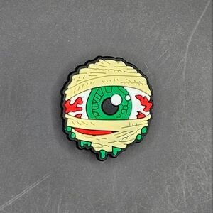 (5/$15) Eye Ball Croc Charm